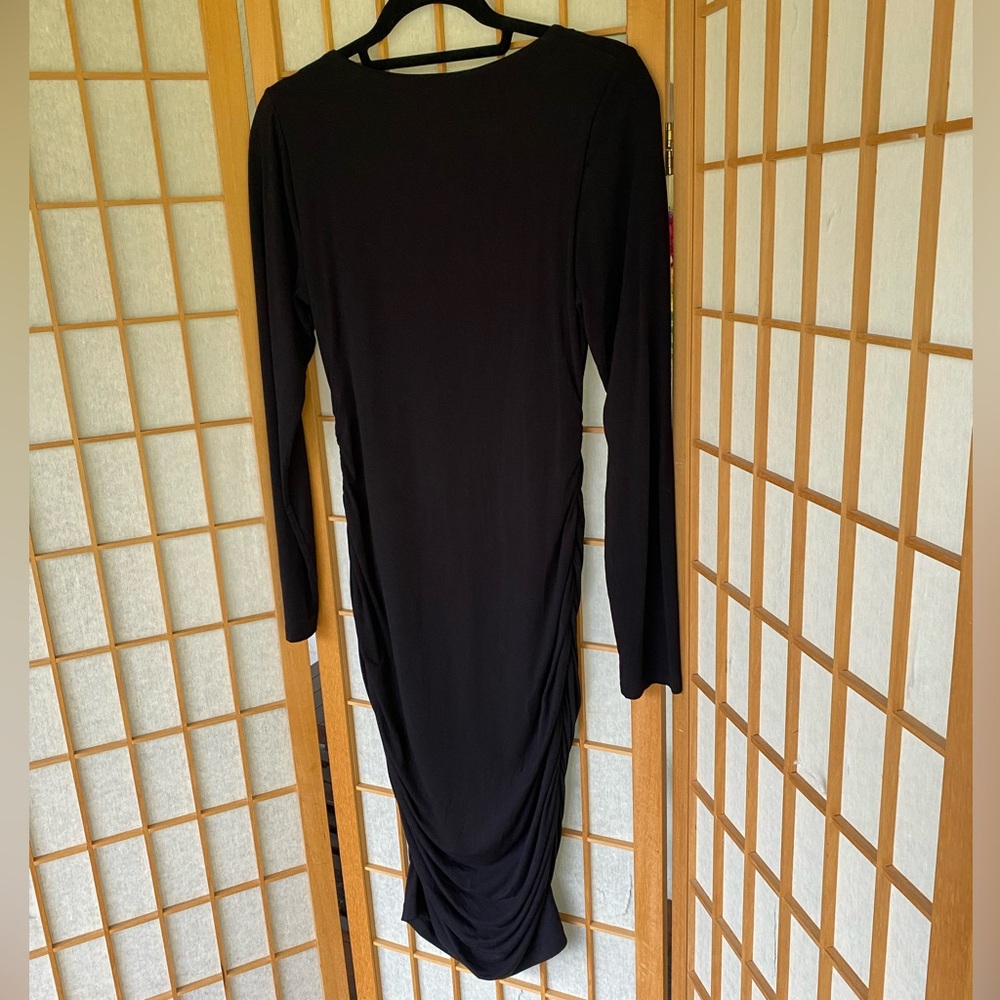 A Pea In The Pod Basic Black Stretch Rouched Long Sleeve Dress SZ M - Picture 8 of 10